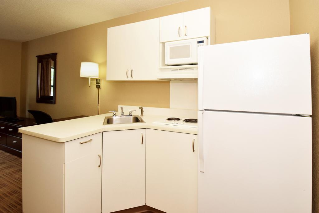 Extended Stay America Suites - Raleigh - Cary - Regency Parkway North Ngoại thất bức ảnh